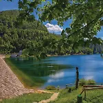 Lovely In * Tuk Vojni