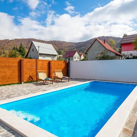 In With House A Mountain View *